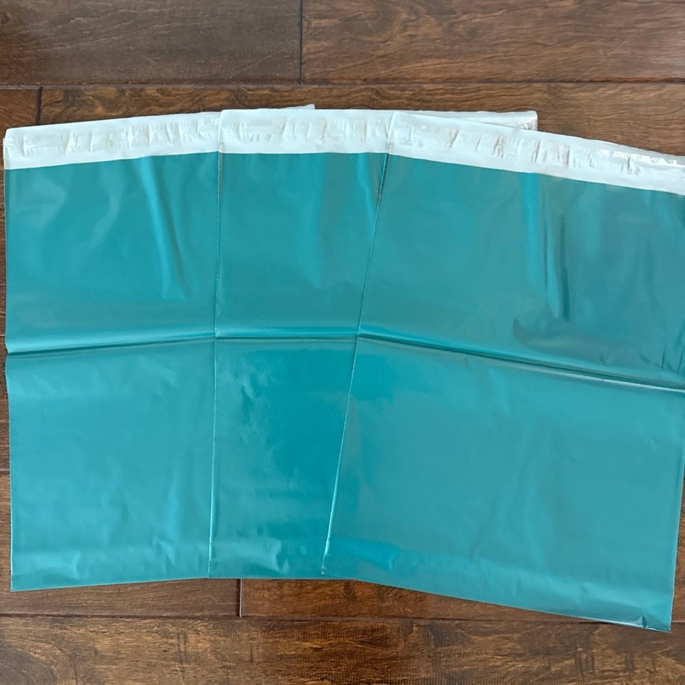 20 Pack - 12x15.5” Beautiful Large Forest Green Poly Mailers